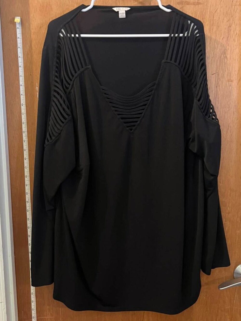 Size 26/28W - Cato - Black Long-Sleeve Pullover w/Cut-Out Trim